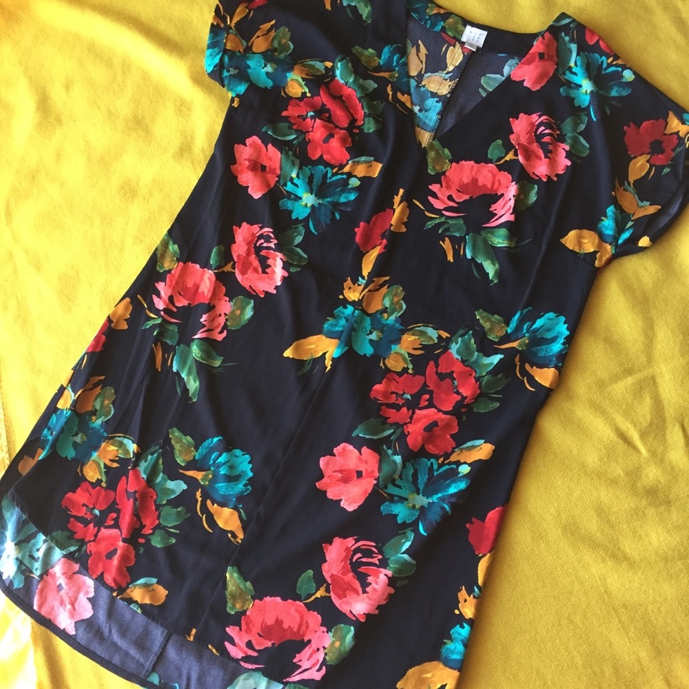 A New Day Floral Dress - Picture 1 of 4